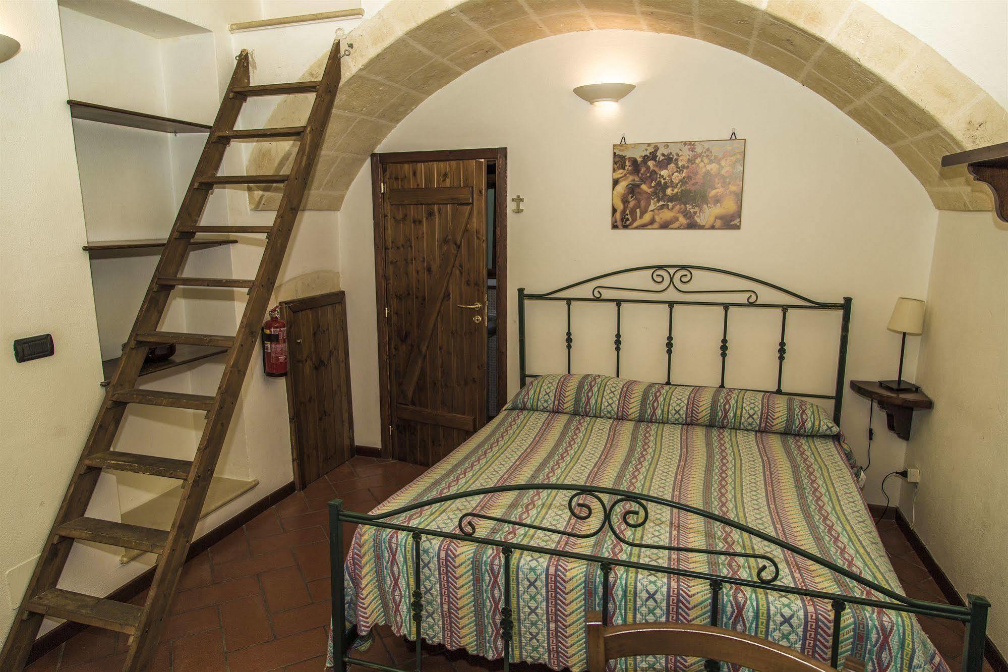 Vecchia Mottola Albergo Diffuso Экстерьер фото